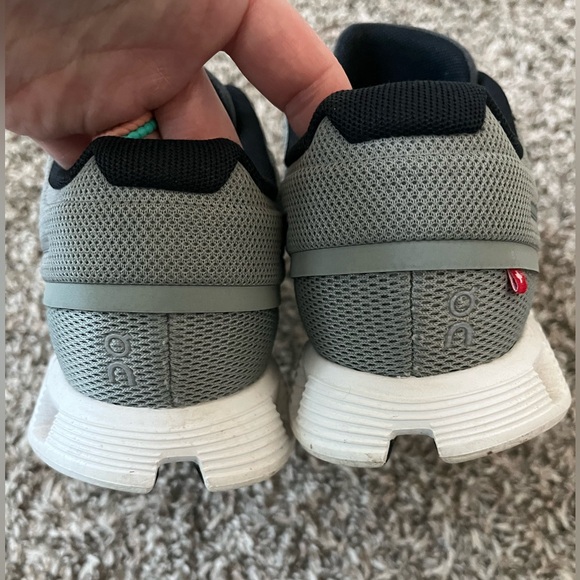 On Running Cloud 5, Women Sneakers in Sage Green and White - Picture 3 of 4